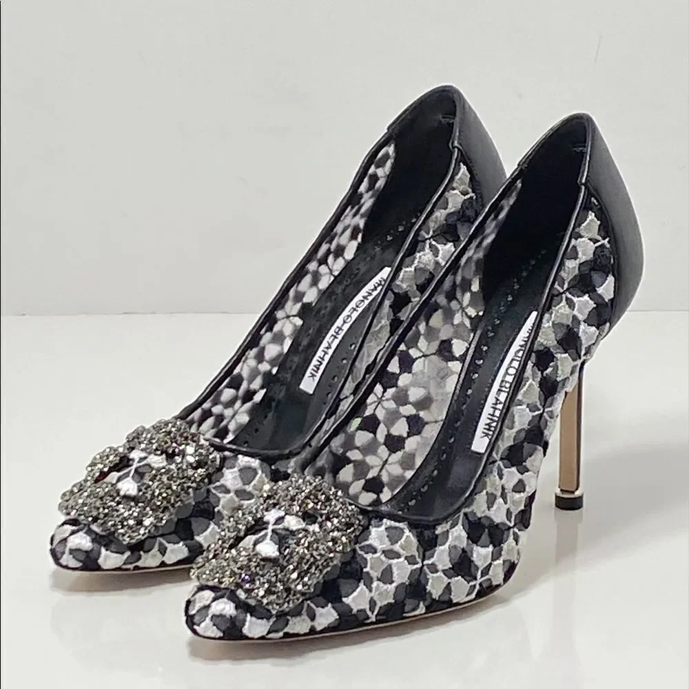 Manolo Blahnik Hangisi 105 Embellished Embroidered Pumps size 36